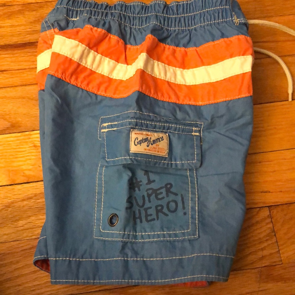 Captain America Swim Shorts & Rash Guard, 2T - Picture 7 of 12